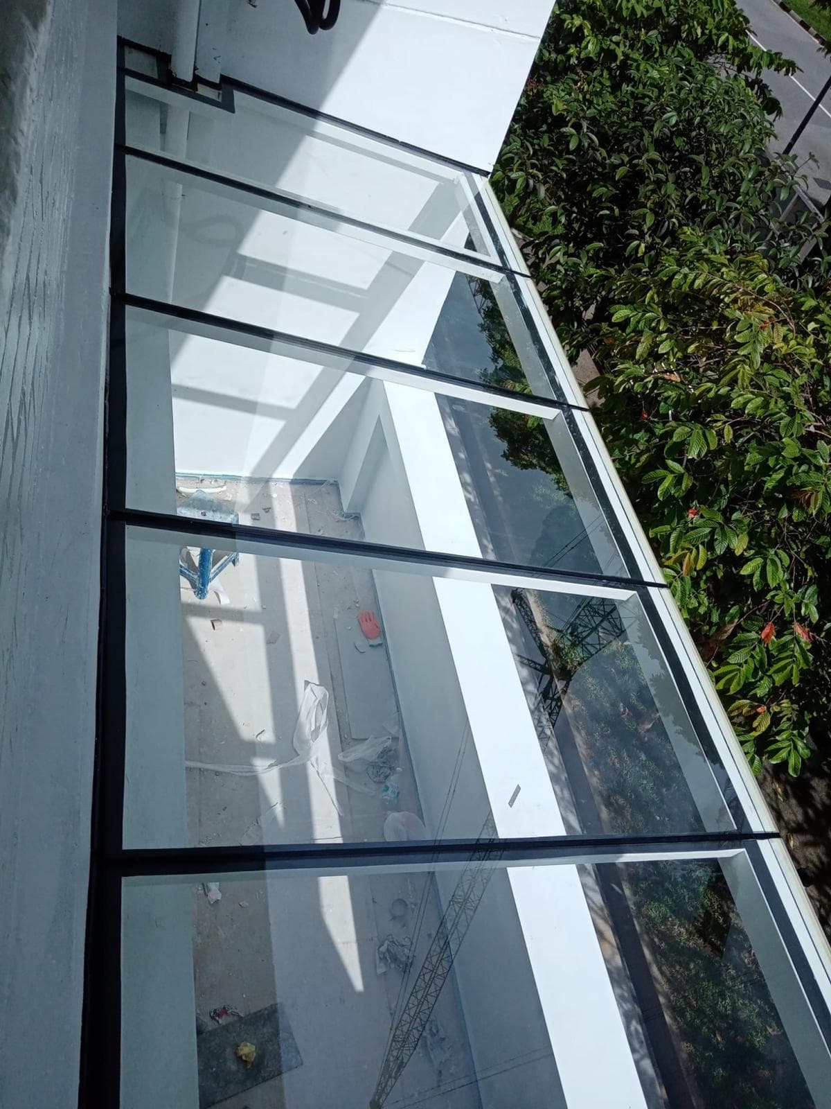 Waterproofing a metal awning with brush‑on sealant